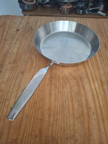 Poêle sauteuse inox - en,