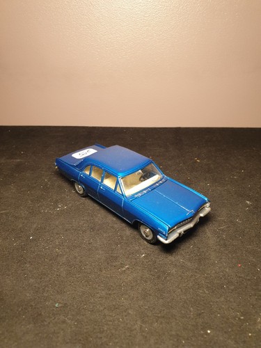 Dinky toys opel admiral réf