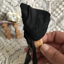 Lot De Trois Porte Chapeaux