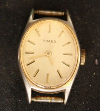 Montre mécanique ancienne  timex - F03-02