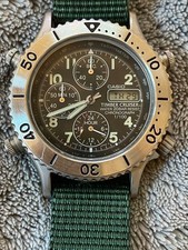 Montre chronographe CASIO