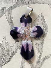 Jolie croix pendentif émaillé - tons violet - bijoux religieux