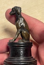 Petit bronze miniature XIXème chien chasse socle bois sculpture animalière