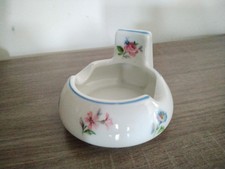Cendrier en porcelaine de