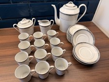 Service à Café en Porcelaine