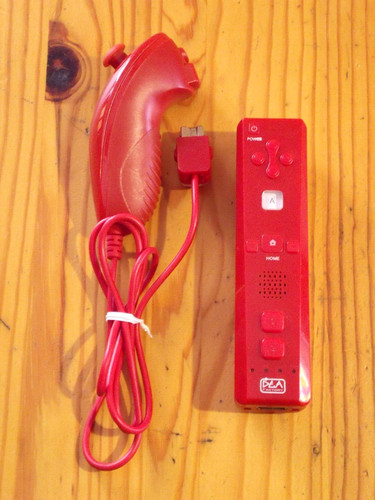 Manette nunchuck rouge - manette,