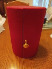 Un Coffret vide  D¨^ÎOr