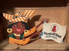 Ancien carton PLV  , rhum  DUQUESNE. Présentoir forme découpée