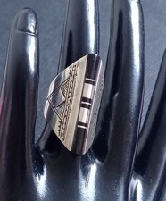 bague chevalière phalange