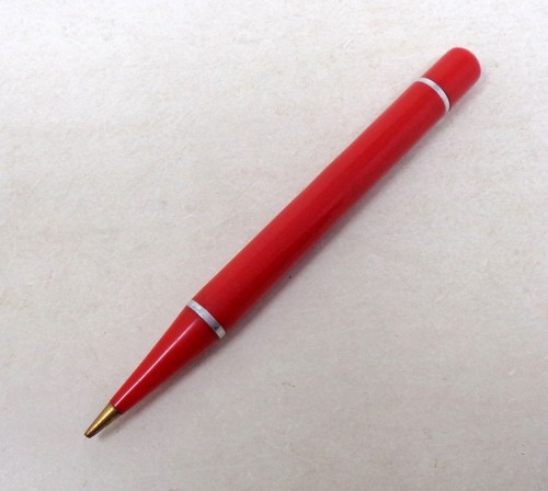 Superbe crayon porte mines - superbe,