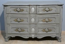 Commode arbalète en bois