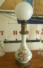 Grande Lampe pétrole électrifiée avec globe  H 80 cm