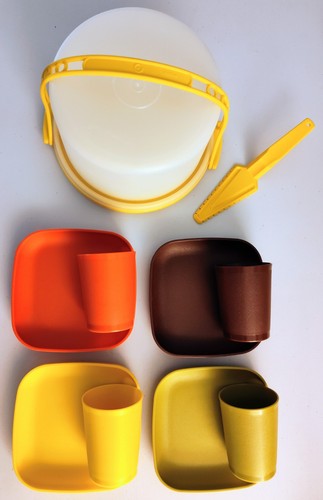 Tupperware mini party set - party,