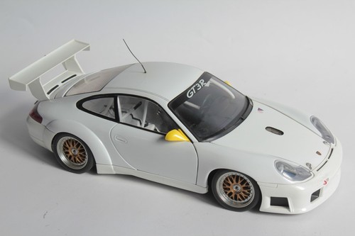 Autoart porsche 911 gt3r - 1/18,