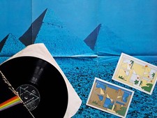 PINK FLOYD The dark side of the moon + 1 POSTER + 2 AUTOCOLLANTS