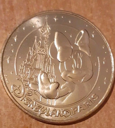 Médaille 2024 disneyland - 2024, 77
