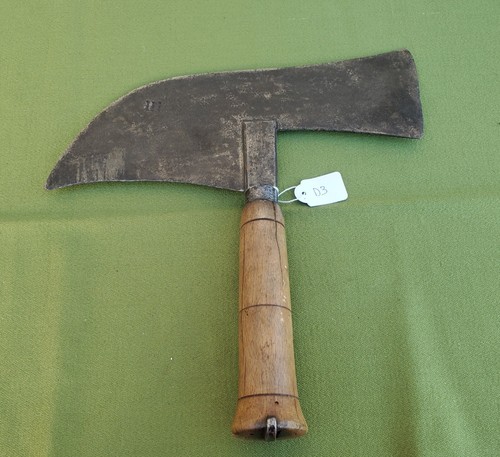 Ancienne serpe talon - talon, de
