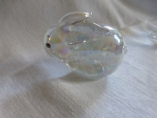 presse papier Lapin assis en verre clichy sulfure  h: 7 cm    307 grs