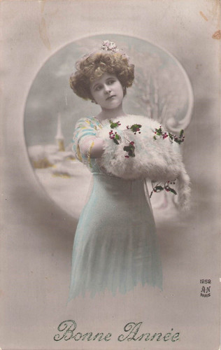 Bonne annee femme elegante - cp,