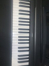 Yamaha P-71 Digital Piano -