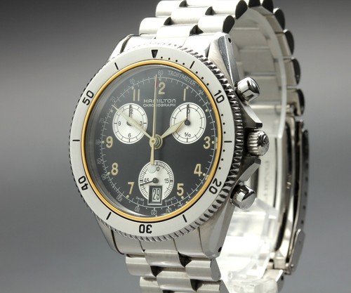 Presque comme neuve - **, montre