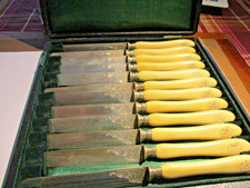 Superbe Coffret de 12 LUXUEUX Couteaux à Fruits  ARGENT MASSIF - Napoléon III -