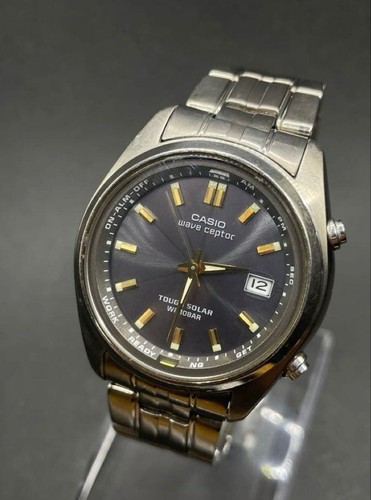 Montre solaire radiocommandée