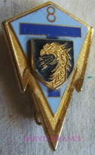 IN21750 - Insigne 8° Régiment de Transmissions, résine, relief, bleu ciel