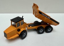 Tombereau articulé benne basculante Volvo BMA 25 - SIKU 2825, 1989/92 - TBE