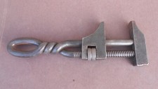 Ancienne clé à molette
