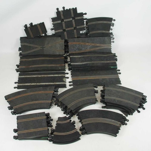 251 pieces scalextric - pieces,