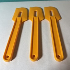 Tupperware Paddle Scraper