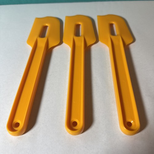 Tupperware paddle scraper - tupperware,