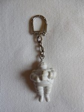 ANCIEN PORTE CLE MICHELIN ANNEES 60