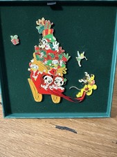 Disney pins DLP Christmas