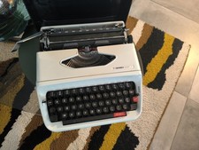 Ancienne Machine à Écrire