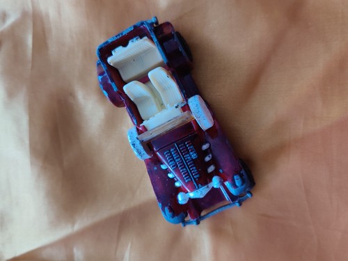 Ancienne voiture miniature - ancienne,