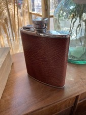 ANCIENNE FLASQUE A WHISKY MARQUE ANGLAISE