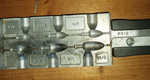 Moule plombs perforés - à,