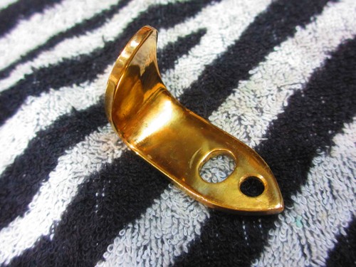 Original thumb hook selmer - thumb,