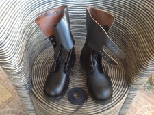 Authentiques rangers de l'armée française de marque "Tortora" en taille 42.