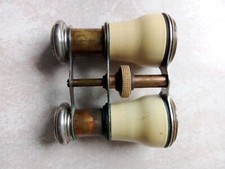 Jumelles de théâtre