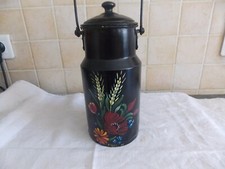  ANCIEN POT A LAIT PEINT