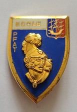 Vends Insigne Militaire Ecole