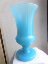 Ancien vase opaline bleu h - en,