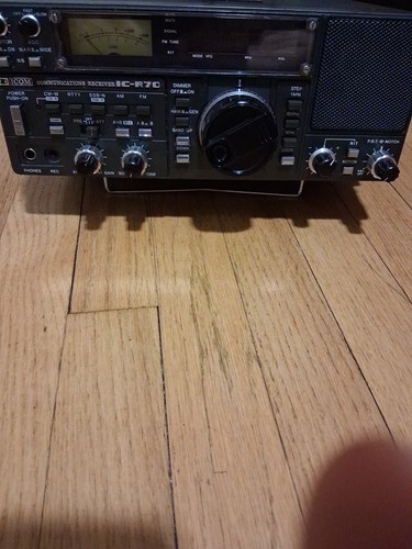 Icom reciever w - r-70, reciever"**