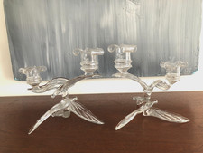 JOLI PAIRE DE BOUGEOIRS EN VERRE SOUFFLÉ " FEUILLES "