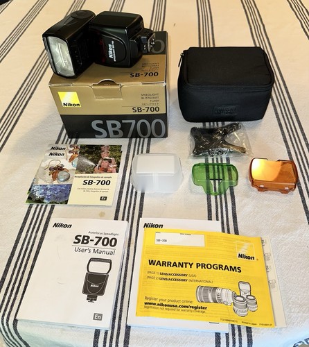 Nikon 700 speedlight flash - speedlight,