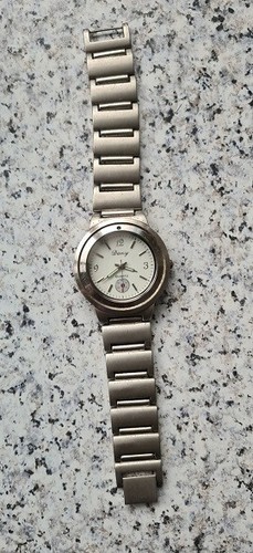 Montre homme quartz - à,