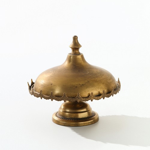 Plat avec cloche style antique - plat,